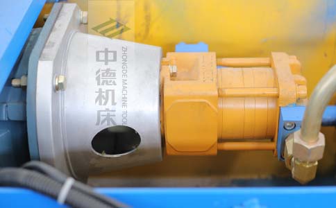 ZDPK-6325采用國內(nèi)一流品牌電機(jī)及油泵，動(dòng)力強(qiáng)勁，噪音低.jpg