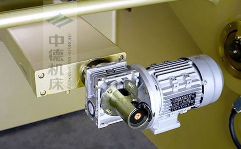ZDS-1032后檔料減速電機(jī)，質(zhì)量好，模擬運(yùn)算定位速度快.jpg